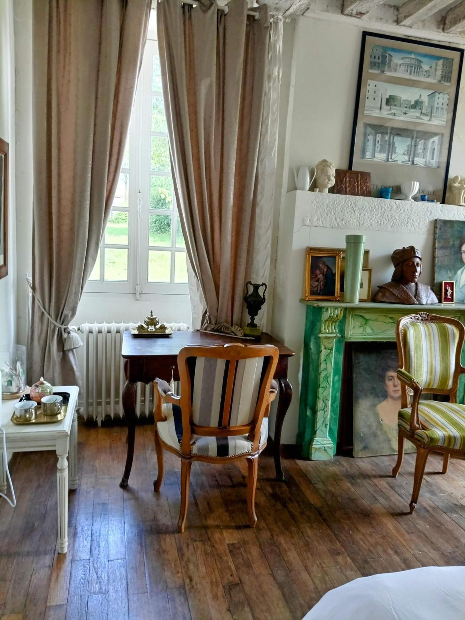 Manoir De La Chapelle Bed & Breakfast Conde-sur-Sarthe Exterior photo