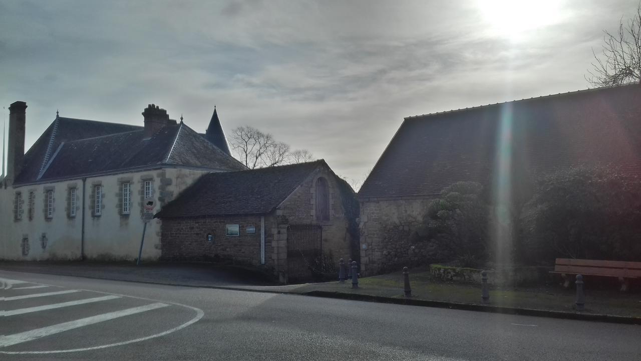 Manoir De La Chapelle Bed & Breakfast Conde-sur-Sarthe Exterior photo